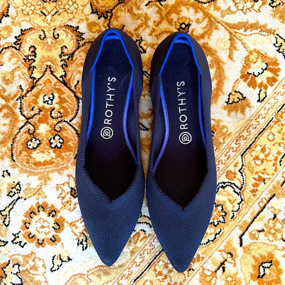 Rothy’s Navy Point Flats